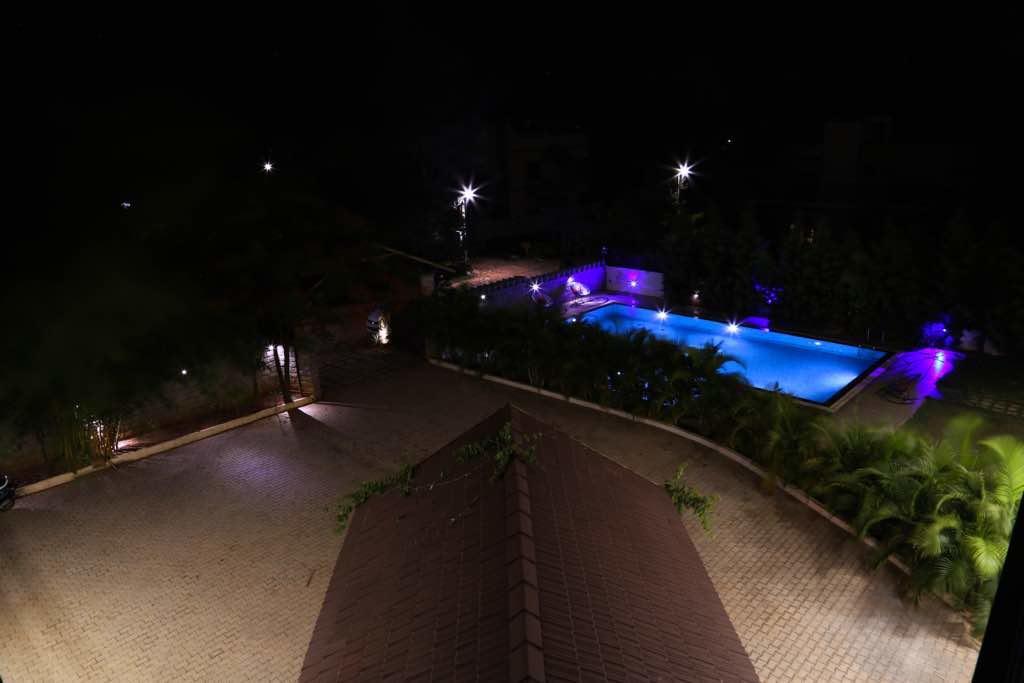 Golds Club & Resort Bayappanhalli Exterior foto